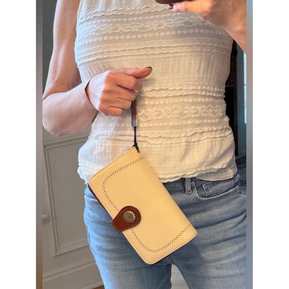 Bostanten Minimalist Faux Leather Zip Around Wallet Cream/Brown (GUC)